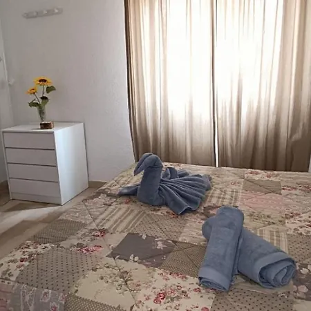 Carvajal 50 M Playa Apartment